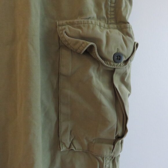 MADEWELL Plus Garment-Dyed Low-Slung Straight Cargo Pants in Classic Olive 18W - Picture 5 of 13